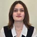 Headshot of Angelina